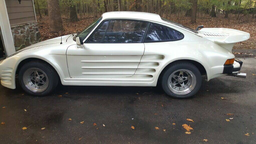 1970 Porsche 911 w/ 86 Slantnose Gambella Body