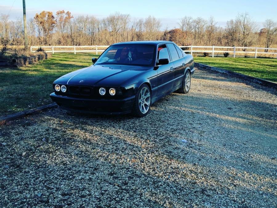 1995 BMW E34 w/ Ford 302