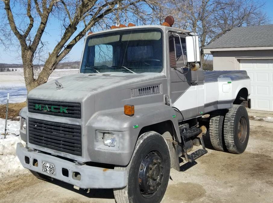 1988 Mack Semi Pickup Conversion