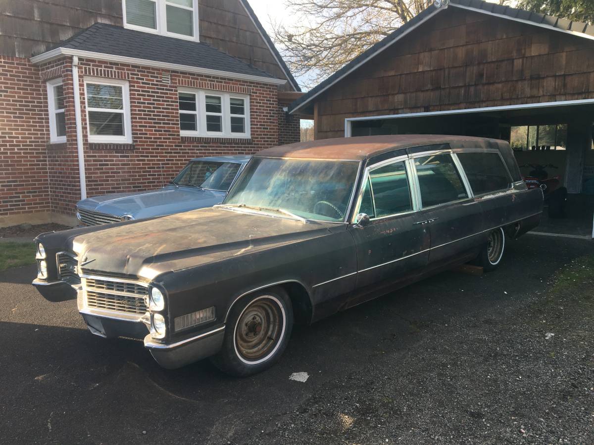 Cadillac Hearse 1982