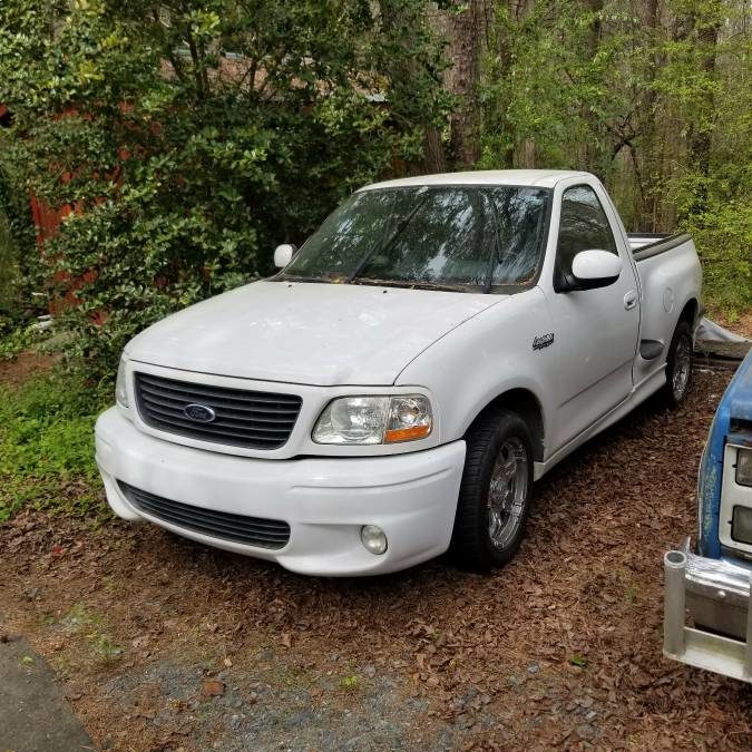 2003 Ford F150 Lightning