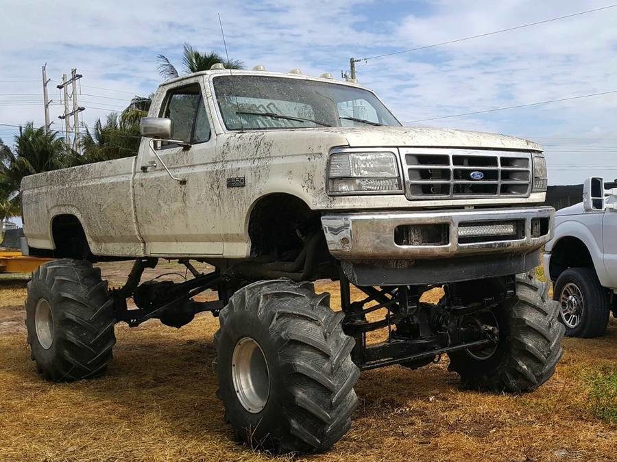 1985 Ford F-250 w/ 600hp 466ci