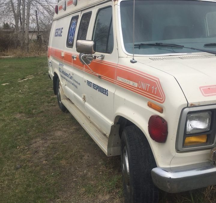 1987 Ford E-350 Ambulance w/ 460ci