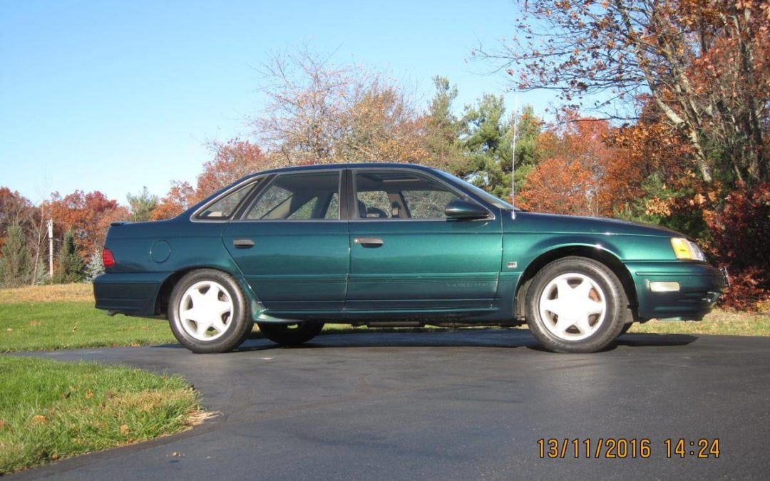 1991 Ford Taurus SHO Plus