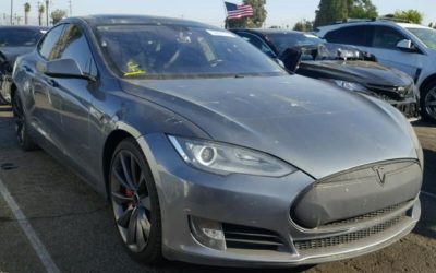 2013 Tesla Model S Vandalism Salvage (Break In) Runs & Drives