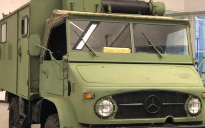 1967 Mercedes-Benz Unimog S 404 Hard Box