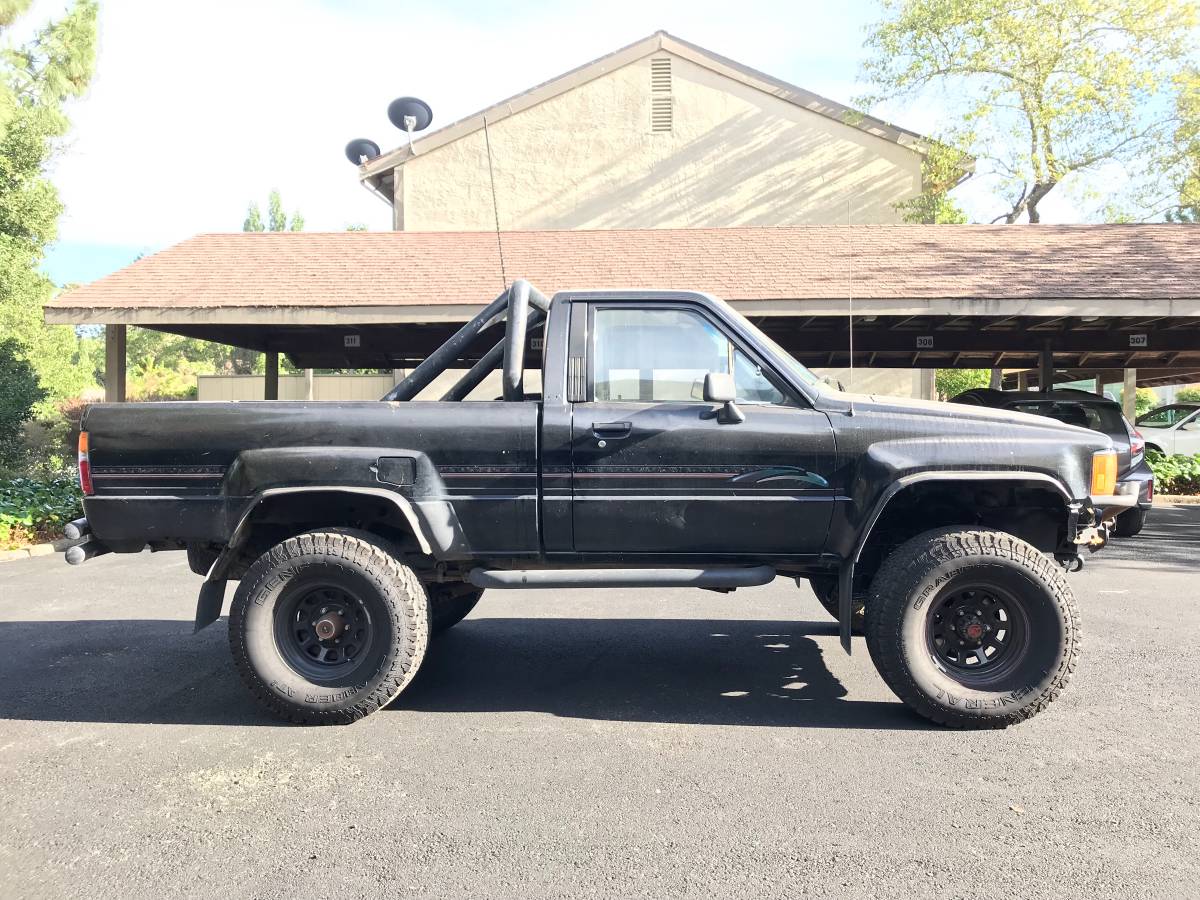 1986 Toyota Pickup Turbo 5 Speed for Sale